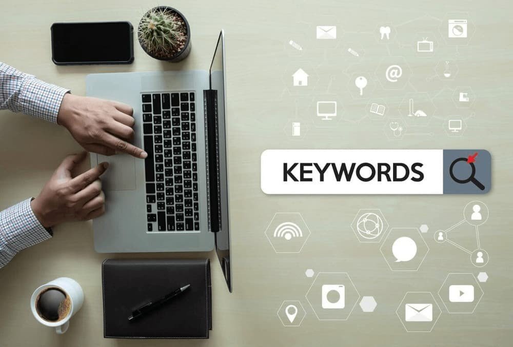 keyword insertion en urls de relevancia