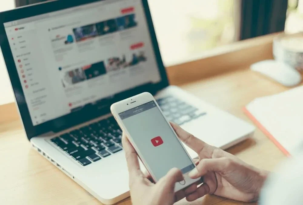 banner youtube